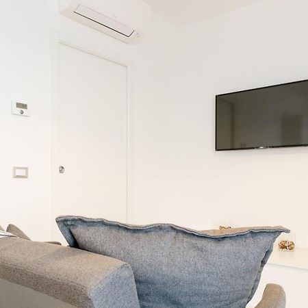 Fco Secrets Luxury Apartment Fiumicino Exterior foto